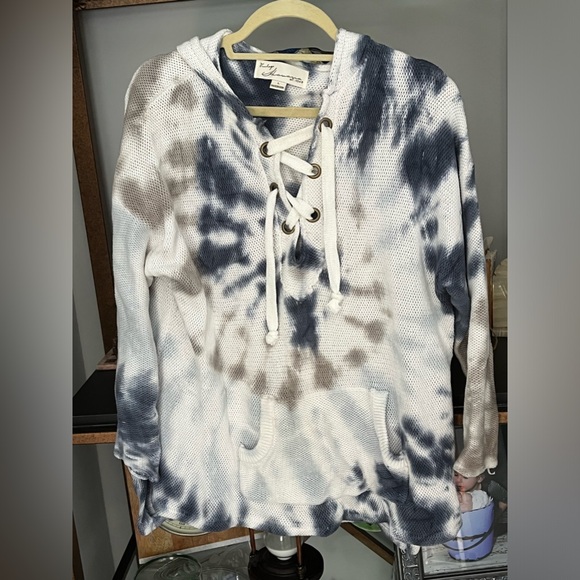 Ladies tie dye sweater - Picture 1 of 1